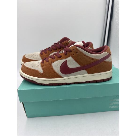 Size 10 - Nike Dunk Pro SB Low Dark Russet Cedar - Picture 4 of 9